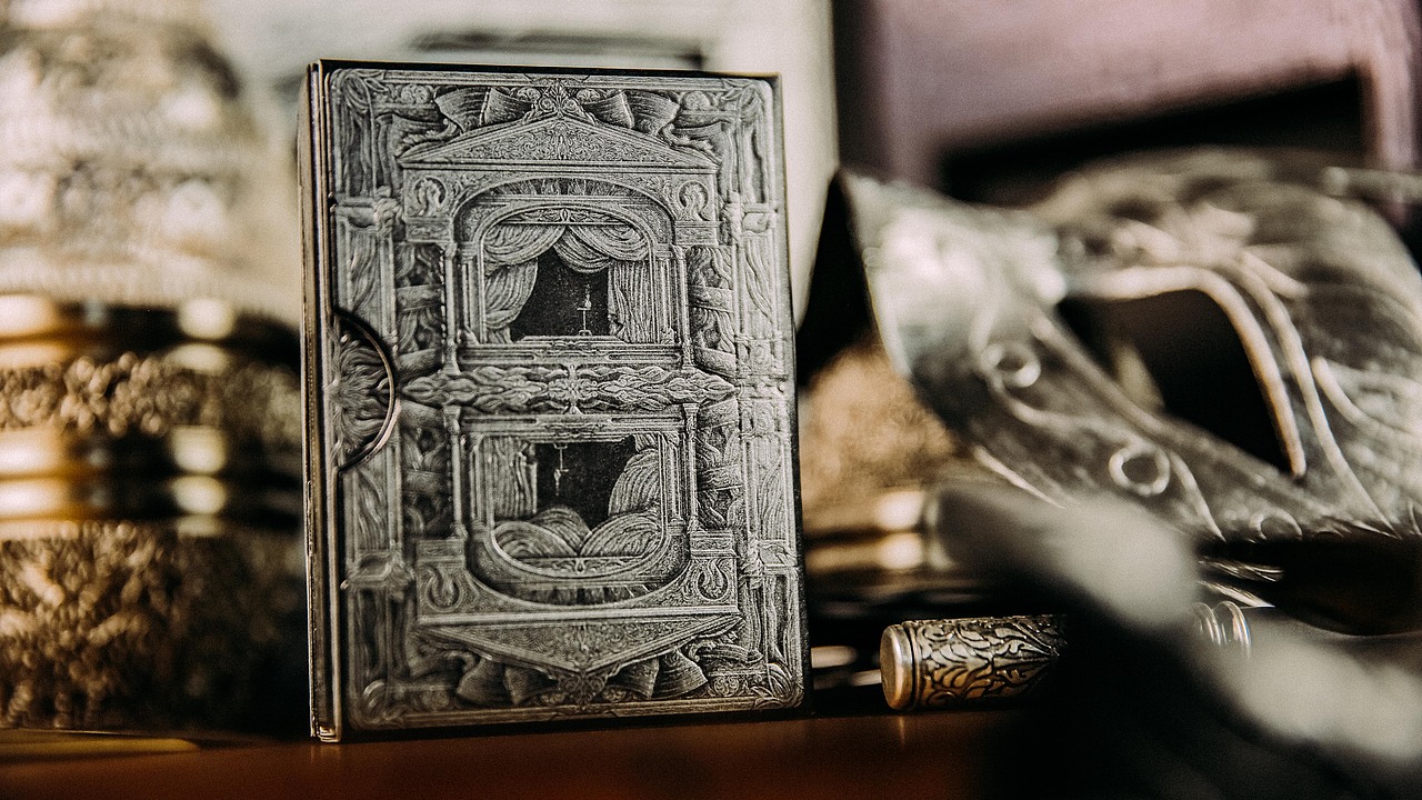 Illusionist 魔术师收藏纸牌扑克套装礼盒设计（图ZMzAxNDA0OTg0） - 包装 - 站酷设计师ARK方舟扑克原创素材 - 站酷ZCOOL