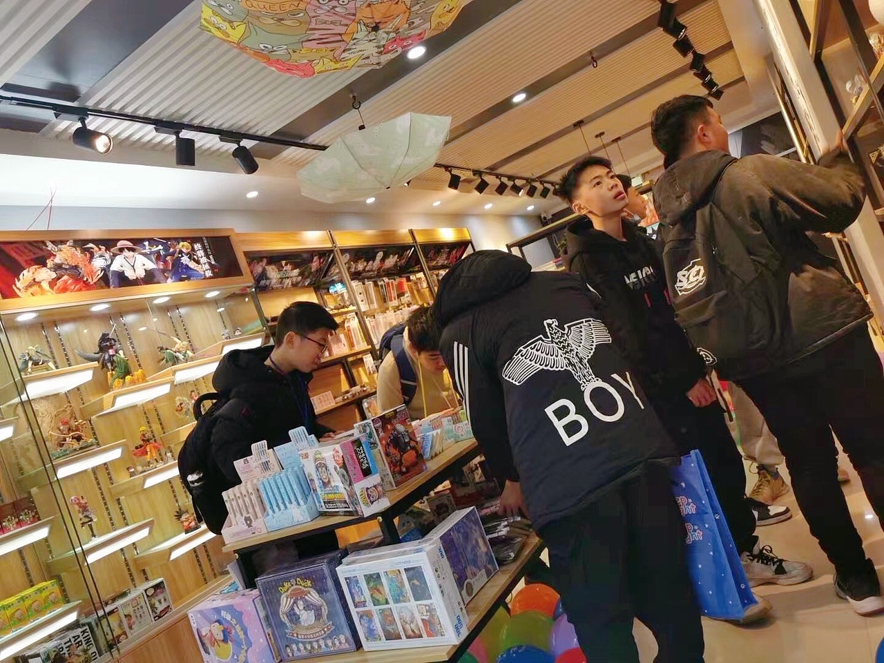 77动漫店（图ZMjQzOTg2Mzcy） - 海报 - 站酷设计师77动漫acg原创素材 - 站酷ZCOOL