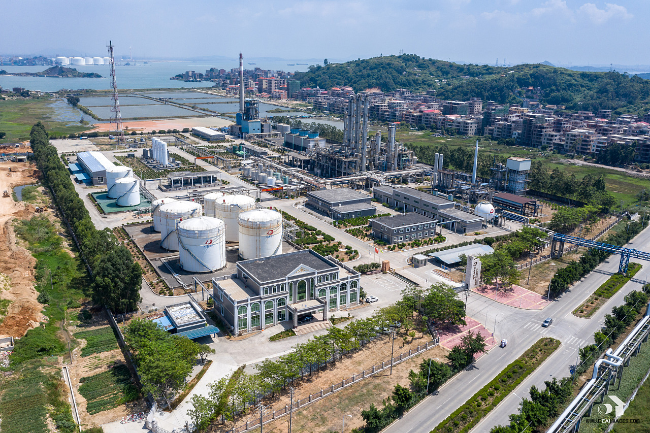 滨海城市—石化工厂航拍案例