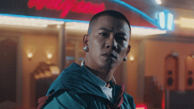 轻量级智能颈椎按摩仪 | GIC ✖ foodography