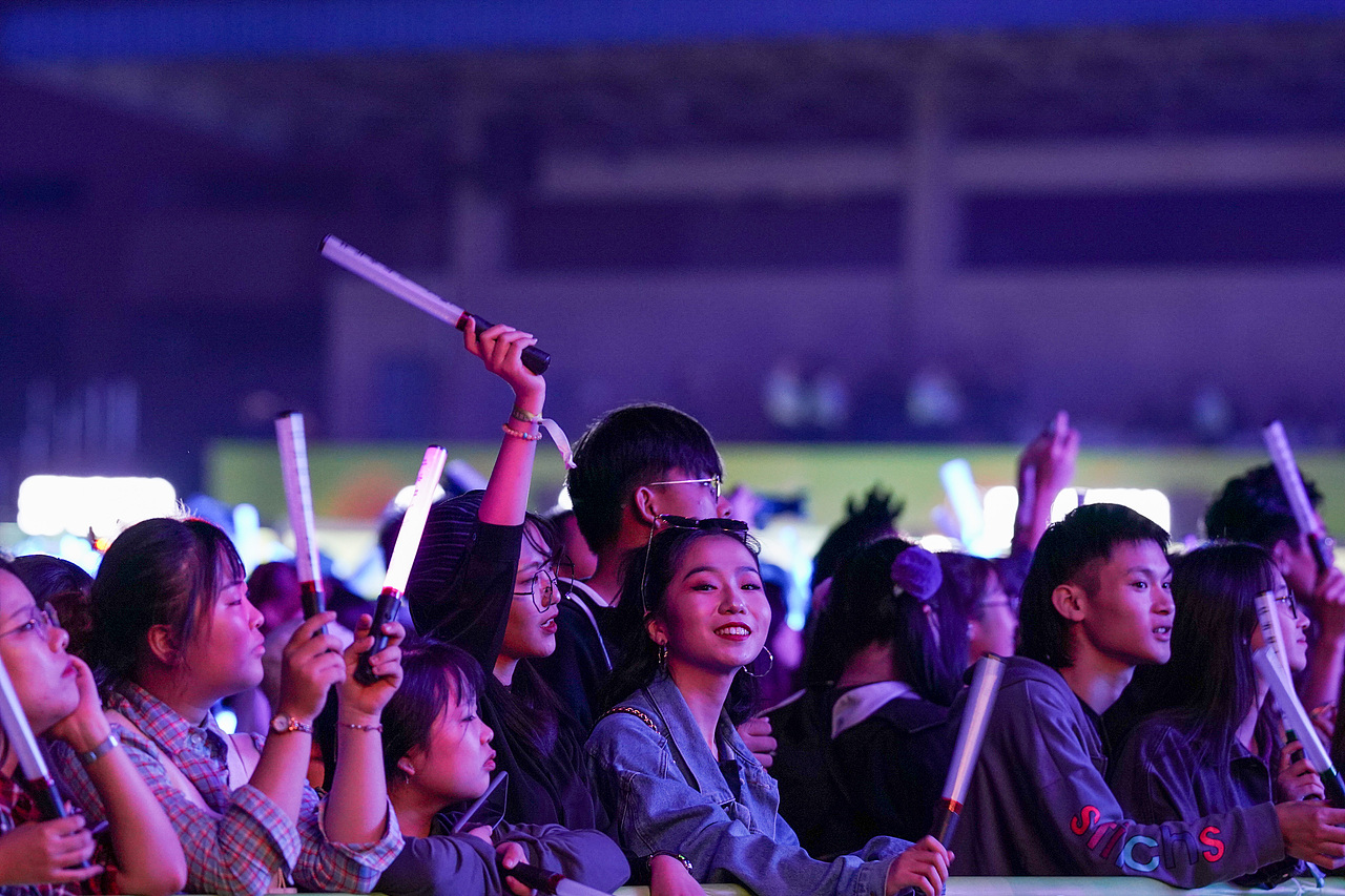 【汤达人元气音乐节】LIVE ,sonyA7M3+135mmF1.8GM