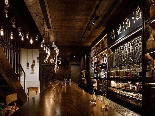 怀旧主题餐厅设计|复古怀旧风餐厅酒吧装修设计实景图