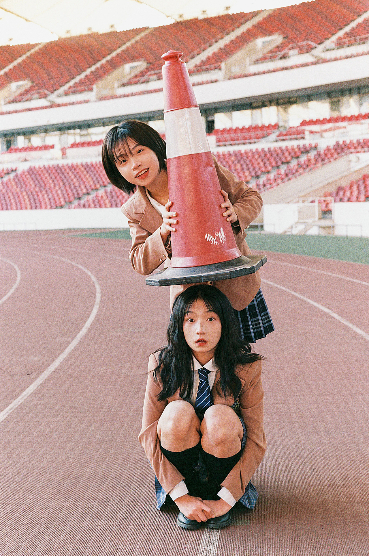 少女邂逅（图ZMjQxNzMwMDY4） - 人像摄影 - 站酷设计师咔嚓旺旺原创素材 - 站酷ZCOOL