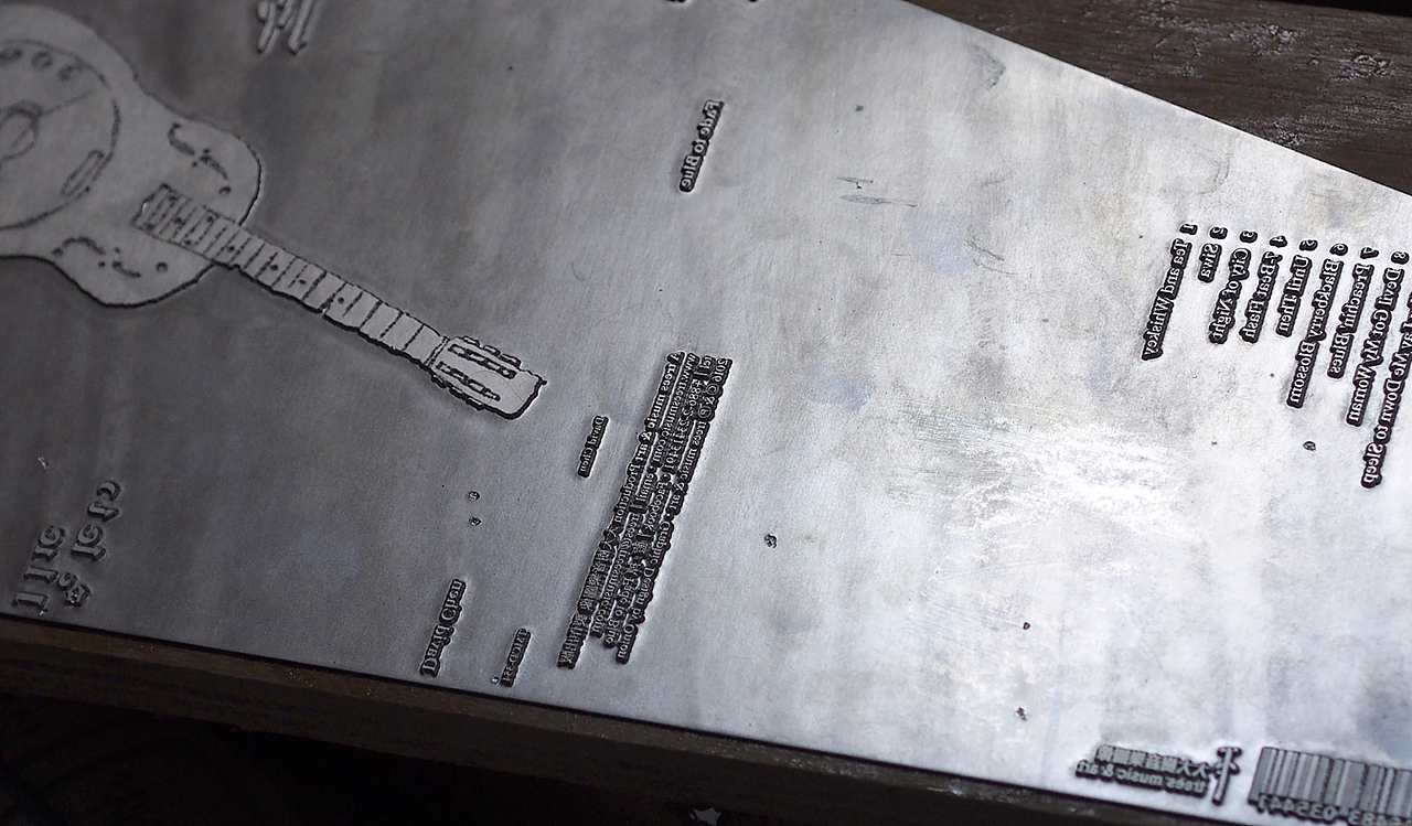 「蓝。掉」 专辑封面（图ZNTAwNzg4NTY=） - 包装 - 站酷设计师洋葱設計原创素材 - 站酷ZCOOL