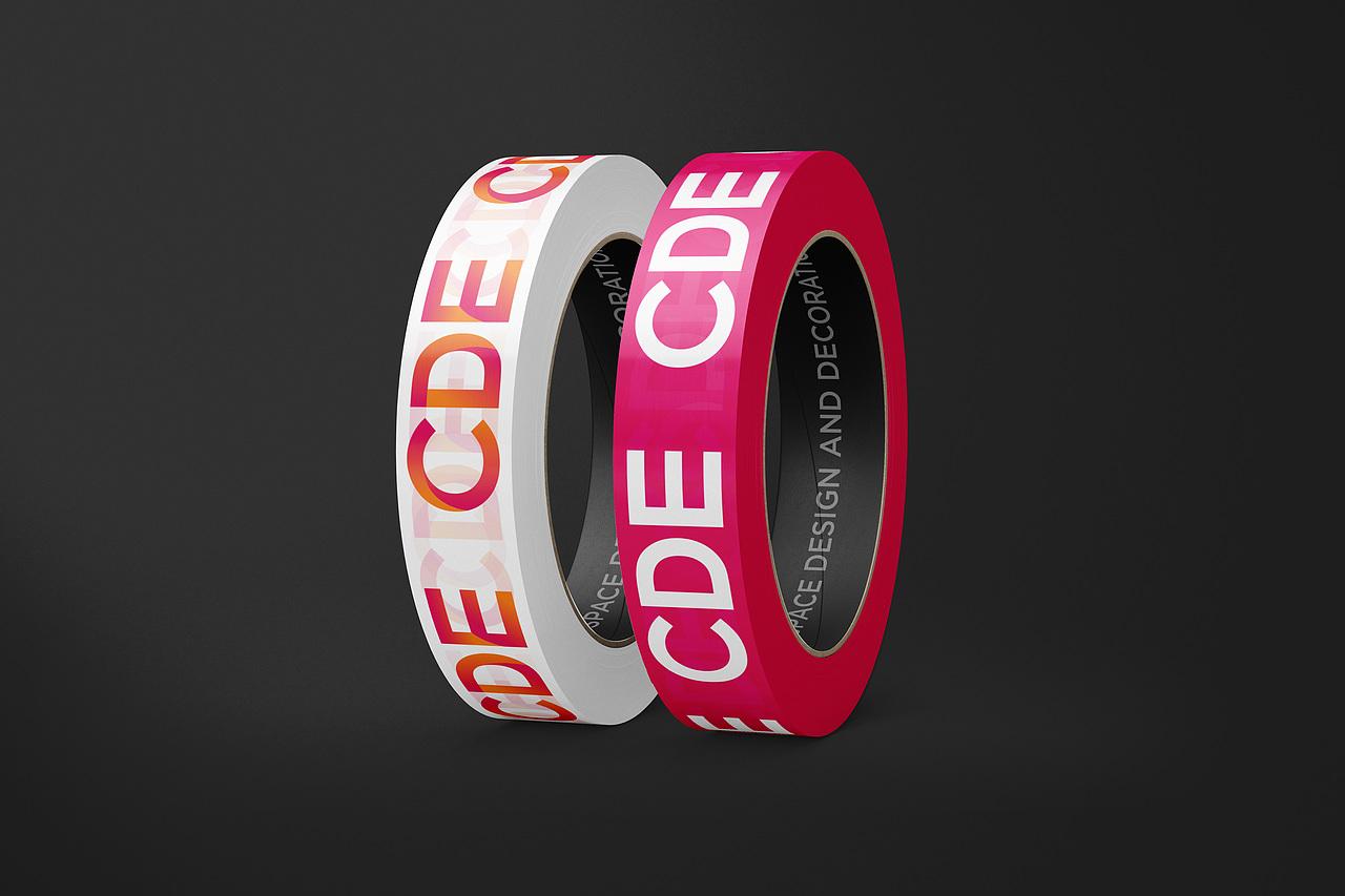 有界 · 渐变 · 无边​​​​​​​
偌大的场馆，巨量的资源，在分明的色彩体系之下，整合成条理清晰的信息线索。<br><br>渐变色彩以轻柔和谐的姿态，出现在场馆导视及色彩系统之中，<br>引领人走近所需资讯，或者探索更多。行业有界，而资源潜力无边。<br>