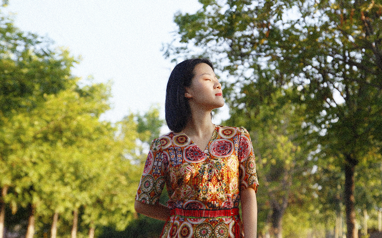 踮起脚,去迎接自由的风