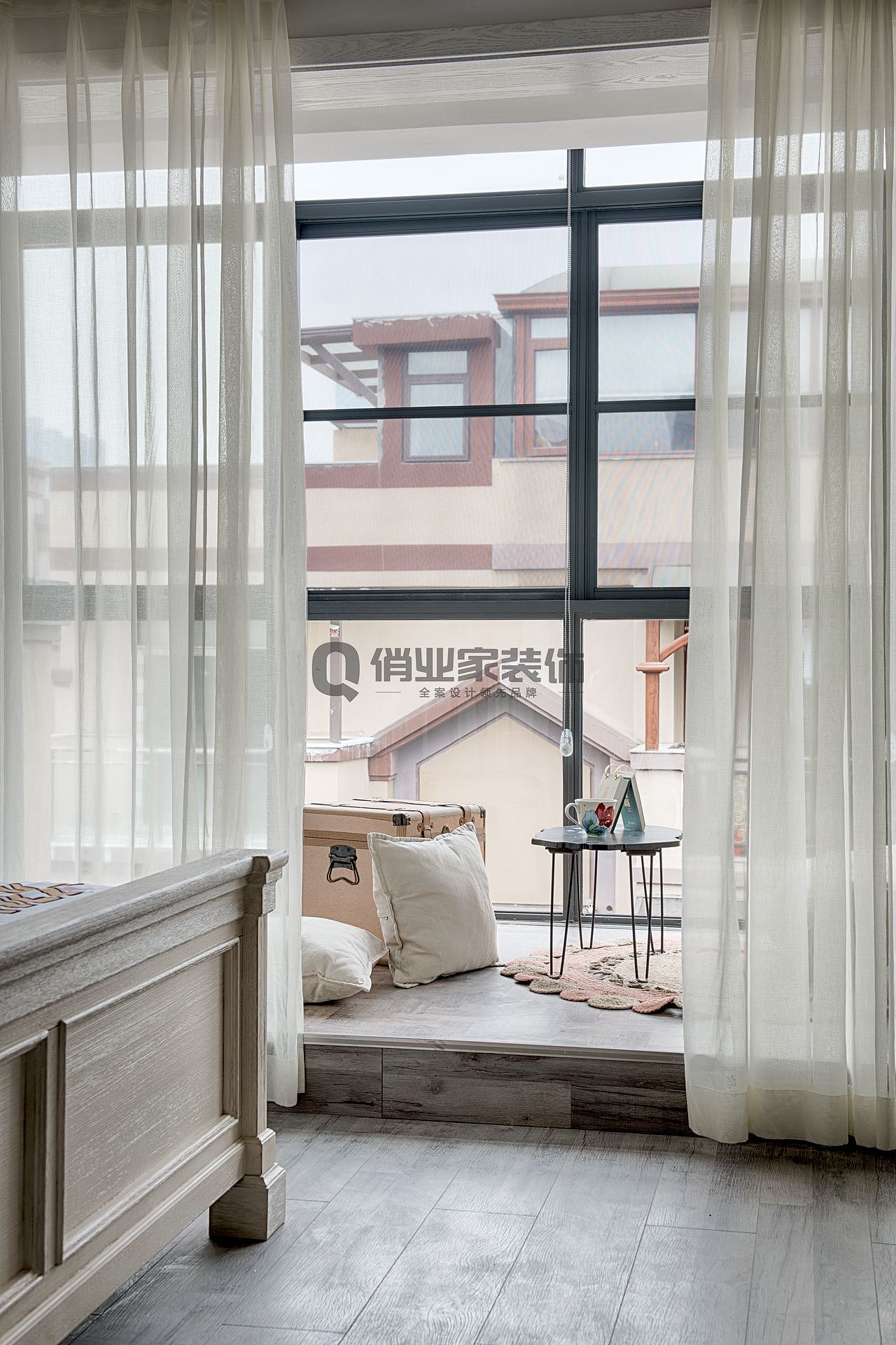 重庆逸翠庄园234平联排别墅北欧风格装修实景案例