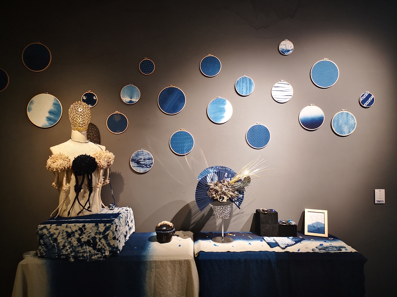 作品名:《遇见》 作者:徐婧媛 专业:染织服装艺术设计系