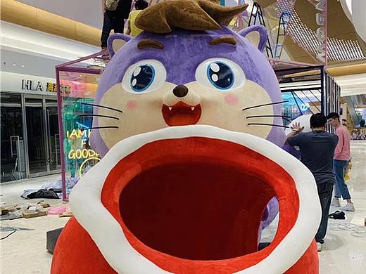 天虹商场玻璃房创意吉祥物招财猫雕塑卡通迎宾艺术摆件