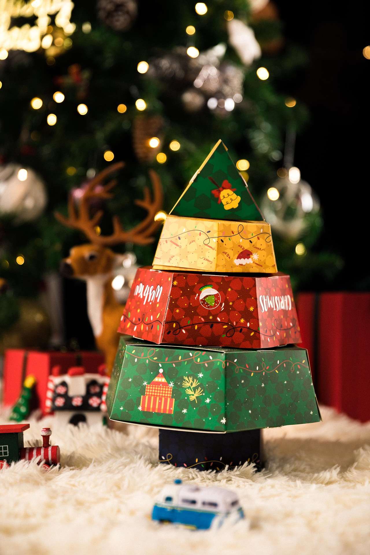 圣诞礼盒包装设计一：城堡与圣诞树|平面|包装|姬小满 - 原创作品 - 站酷 (ZCOOL)