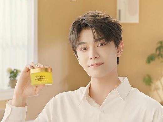 凡士林TVC廣告流體部分（個人主頁-ZNTg2Mjk2NDQ=） - 產(chǎn)品 - 站酷設(shè)計師鹿馬動畫工作室原創(chuàng)素材 - 站酷ZCOOL