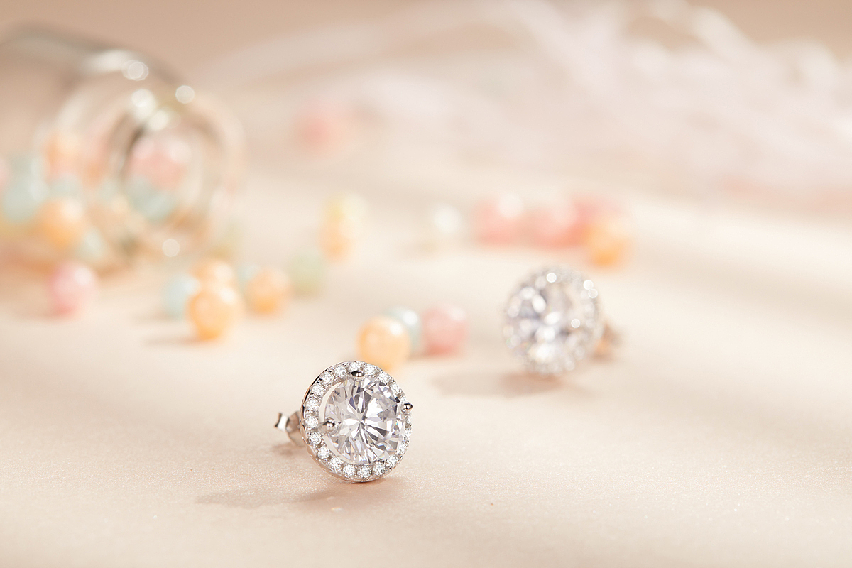 珠宝摄影 耳钉 钻石（图ZMTM5MzAxMzE2） - 产品摄影 - 站酷设计师胡皮原创素材 - 站酷ZCOOL