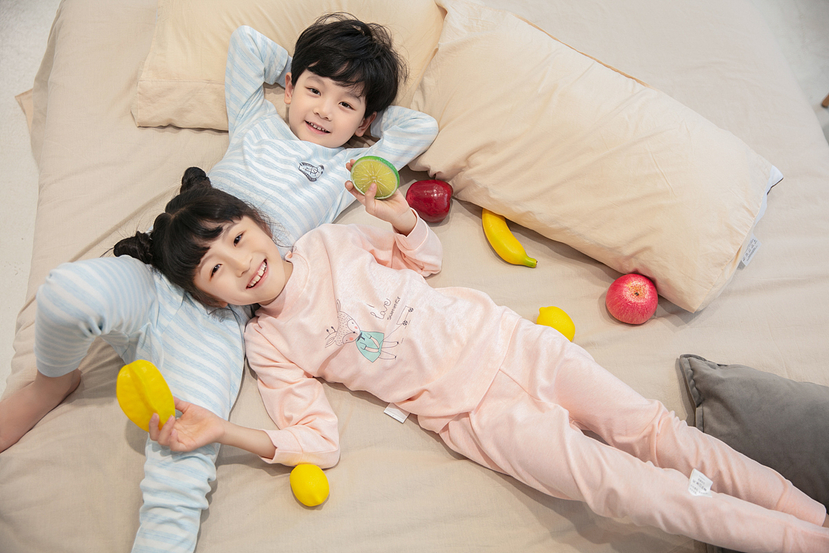 童装内衣模特拍摄