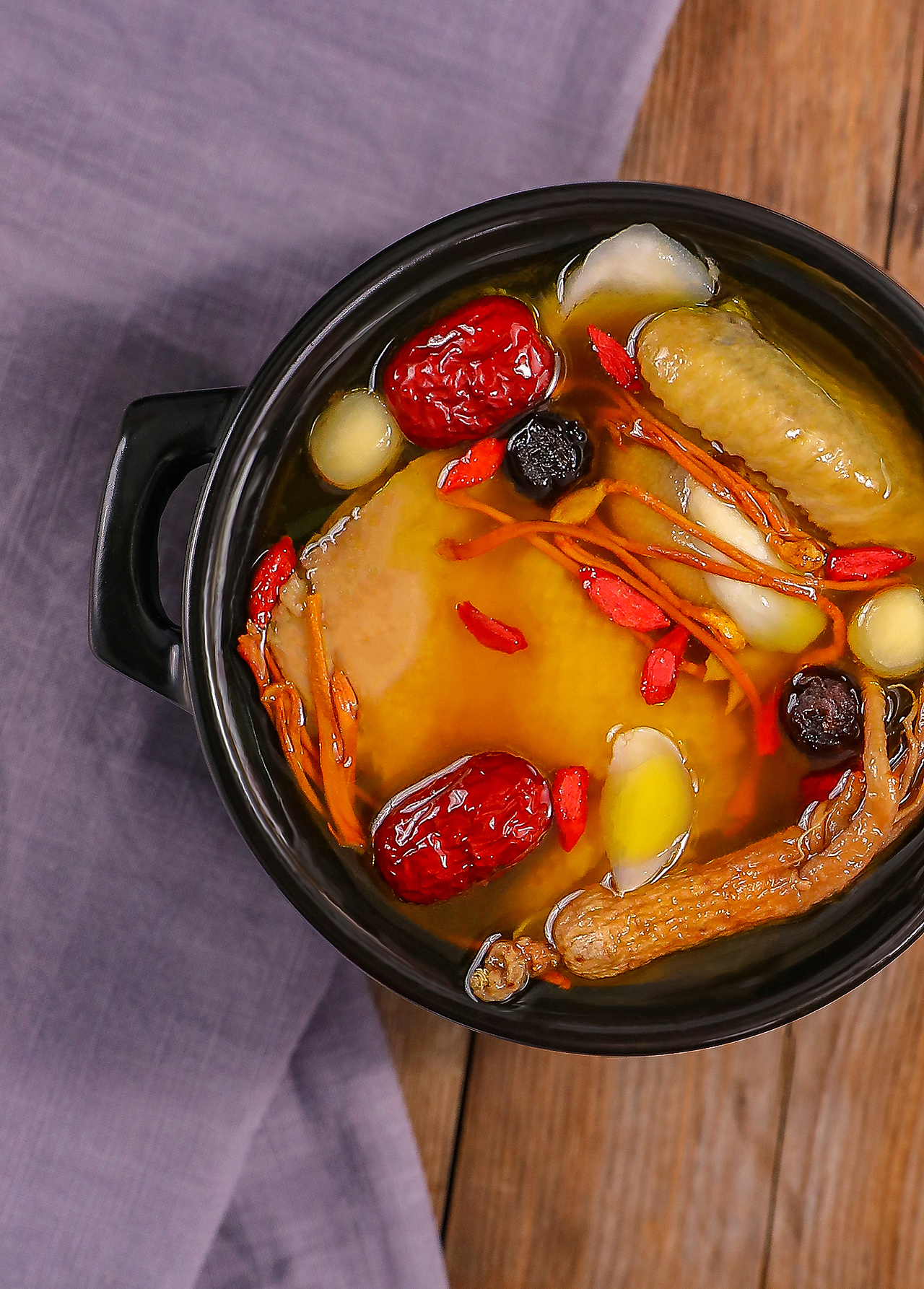 虫草花人参滋补鸡汤塔木金煲汤材料