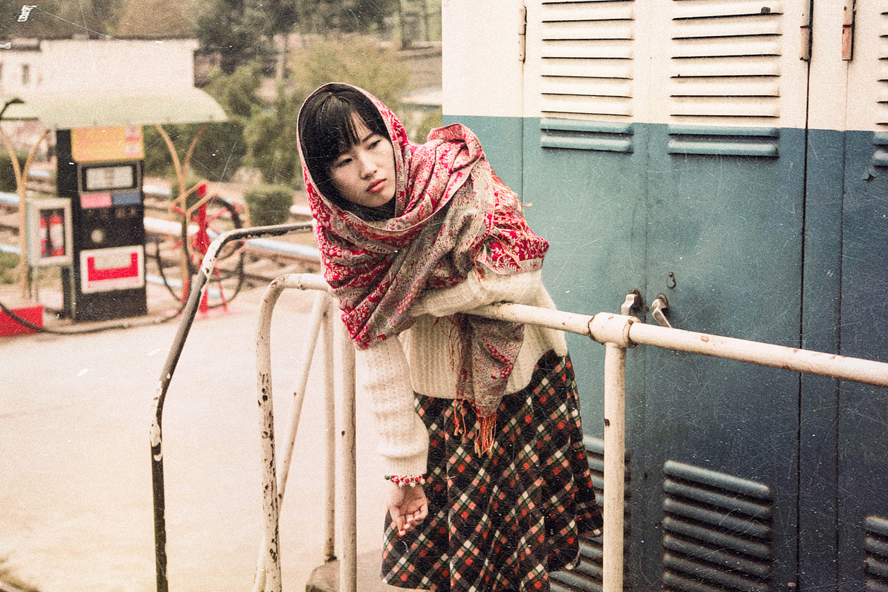 《侧颜》_三石君的尹姑娘-站酷zcool