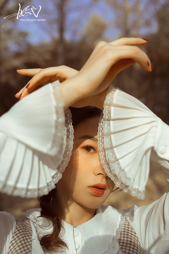 【有映画】挽秋（图ZOTYxODczMzI=） - 人像摄影 - 站酷设计师游弋YOUYI原创素材 - 站酷ZCOOL