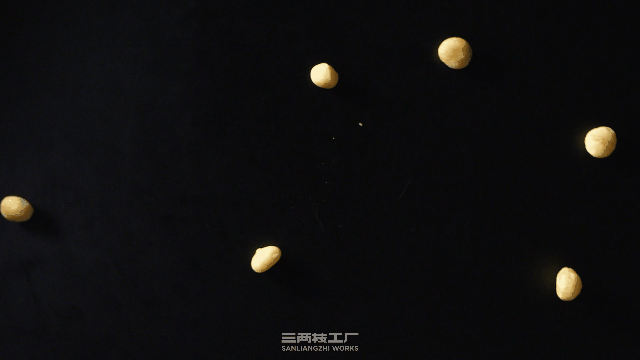 丝滑坚果巧克力 | 三两枝创意工厂（图ZMjc5NDQ4MTQ4） - 短片 - 站酷设计师三两枝创意工厂原创素材 - 站酷ZCOOL