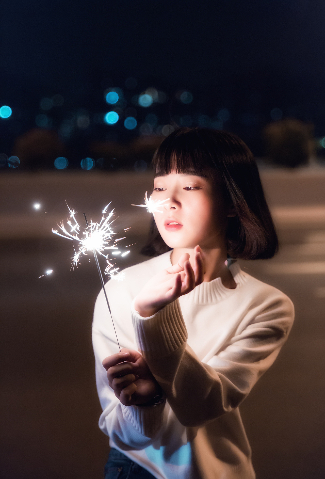 大石桥夜拍人像（图ZMTQ2NDk3NjQw） - 人像摄影 - 站酷设计师摄影师安秋原创素材 - 站酷ZCOOL