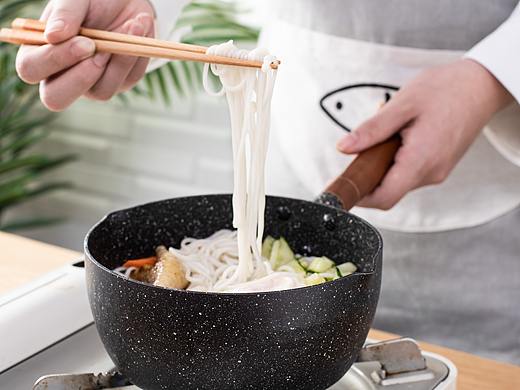 小明火鍋（個人主頁-ZMzQ5MzY5NTI=） - 產(chǎn)品攝影 - 站酷設(shè)計師九漏魚1號原創(chuàng)素材 - 站酷ZCOOL