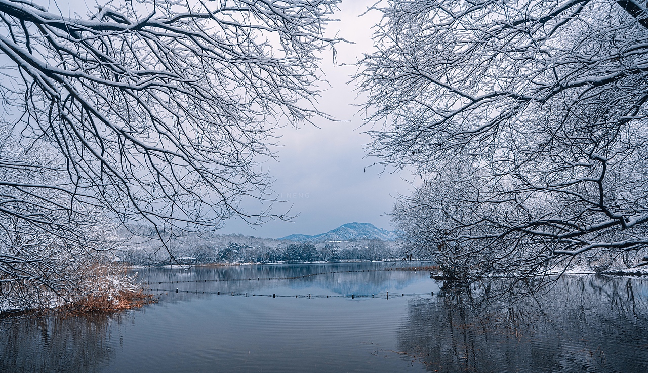看看古意浓浓的杭州茅家埠雪景吧!