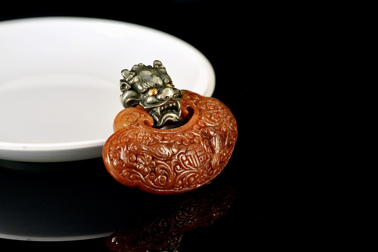 设计师作品|红翡翠兽头吊坠