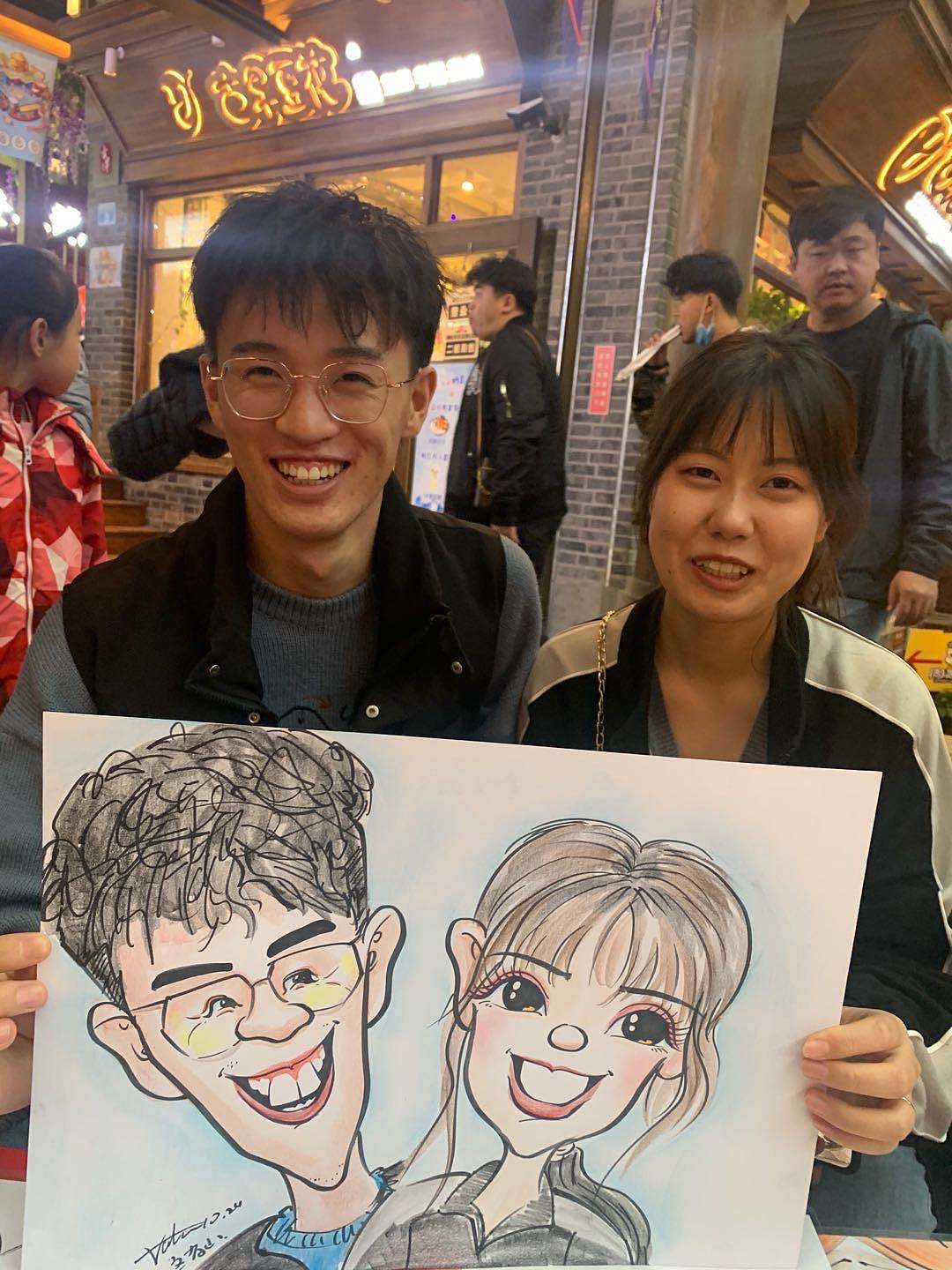 长春这有山现场肖像漫画