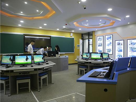 网络化多媒体智慧教室（多功能云网络智慧教室）