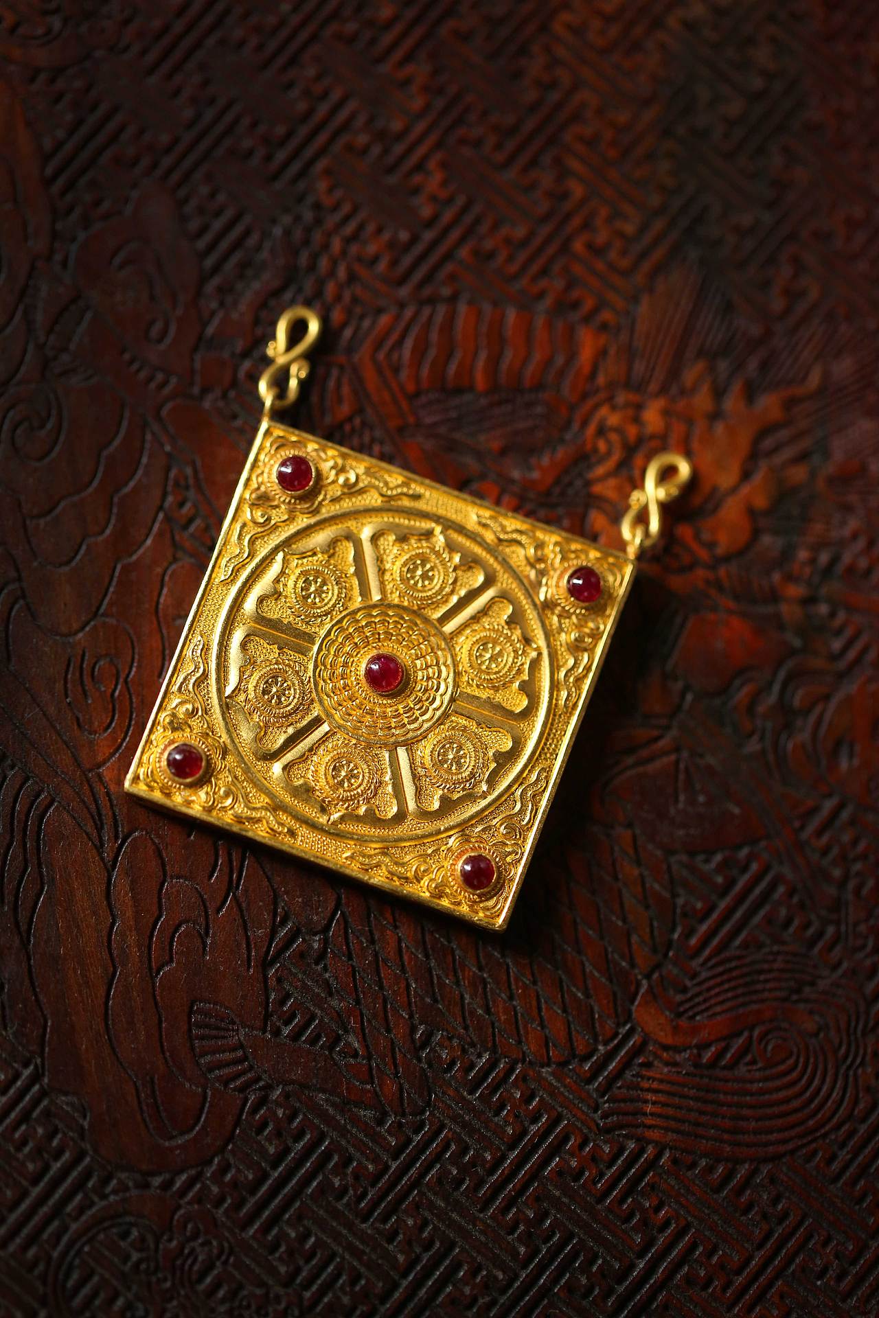 孟庆国亲工古法金非遗手作-【八瑞吉祥】