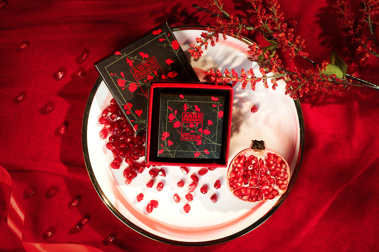 红色盛宴 I 红石榴洁面皂产品拍摄