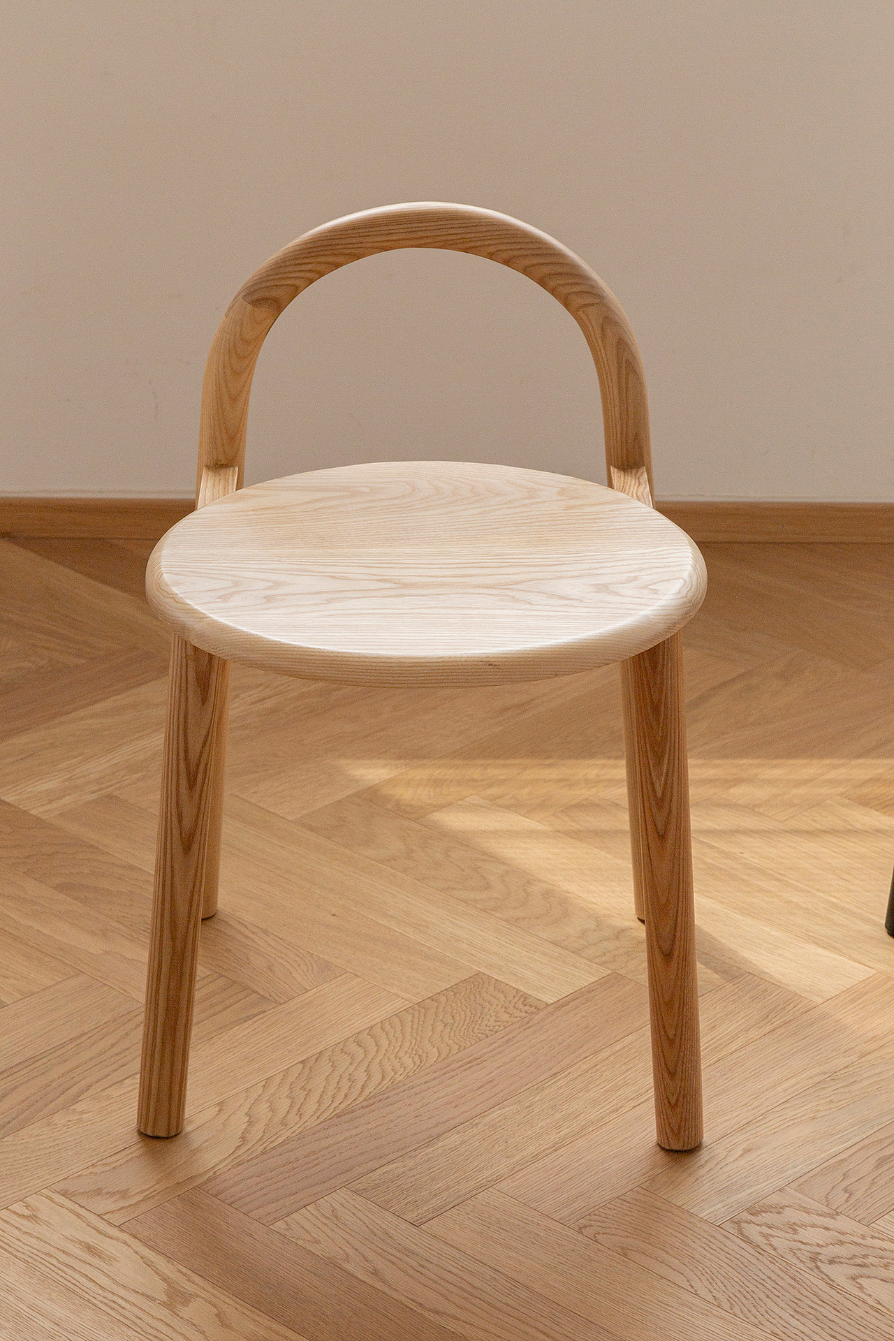 半圆凳子（图ZMjk4ODM4MzAw） - 其他工业/产品 - 站酷设计师川田野产品新闻发原创素材 - 站酷ZCOOL