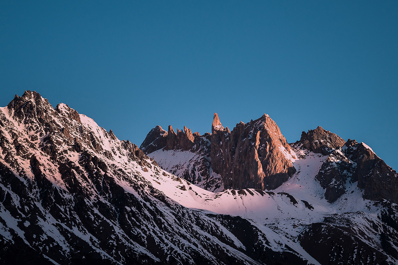 我会记得那些寒冷的清晨。