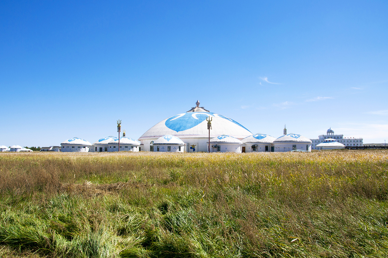收藏 草原黄昏日落 映接天幕的夕阳 收藏 敖包 收藏 说这个是最大蒙古