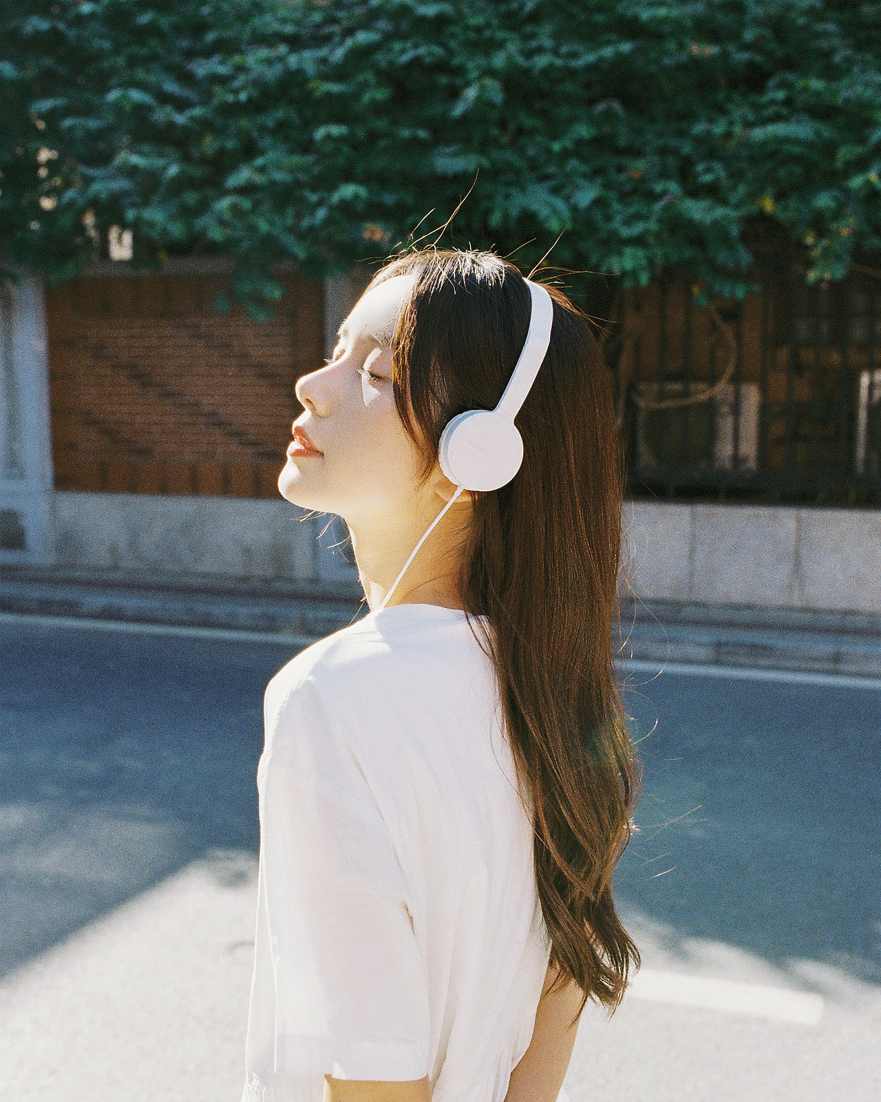 熠熠生辉（图ZMjQwNjE5OTA0） - 人像摄影 - 站酷设计师何依穗原创素材 - 站酷ZCOOL