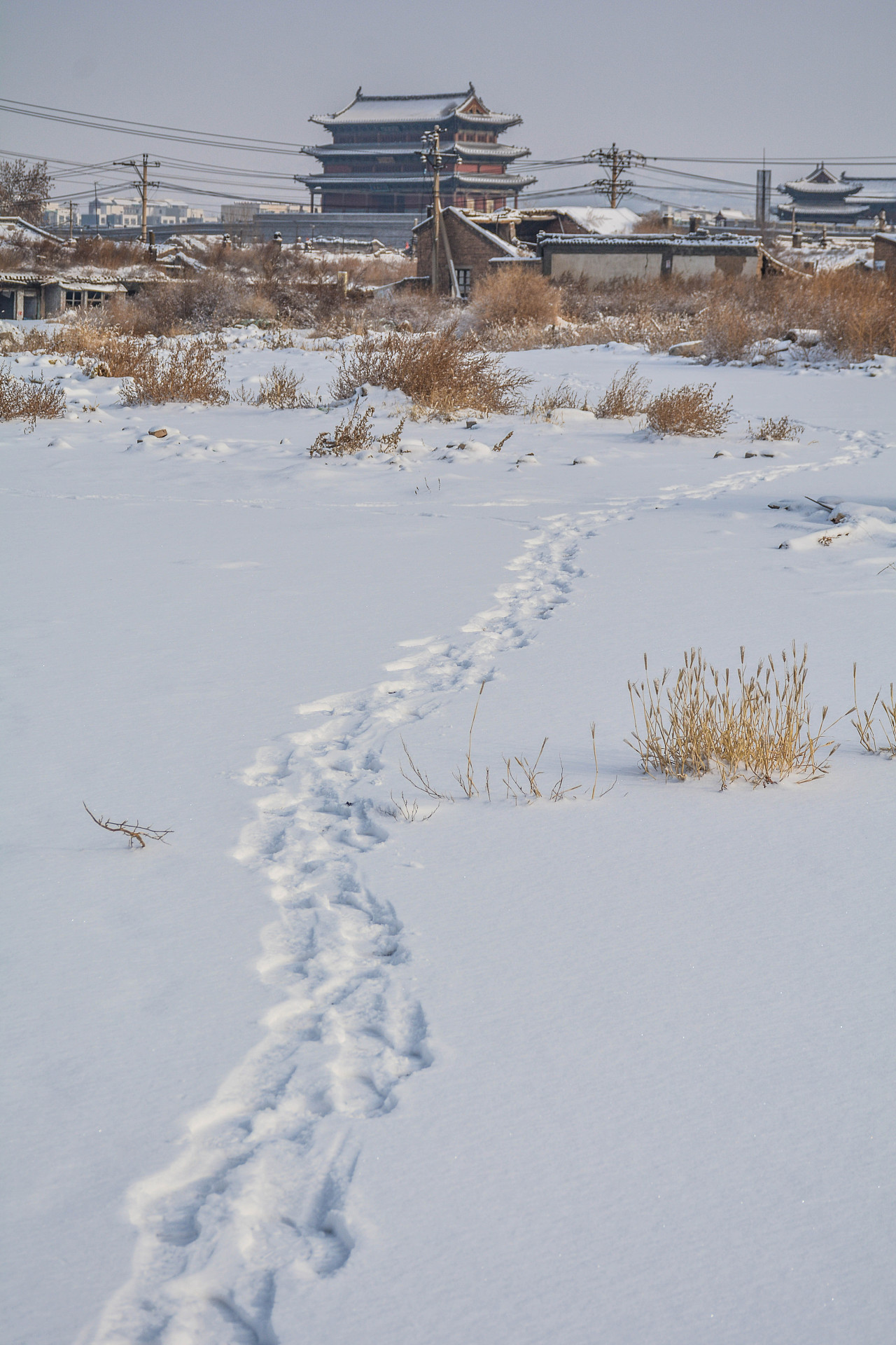 雪后的大同古城街巷