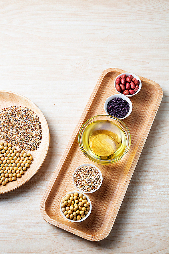 福知合食用油（广告短视频及场景图）（图ZMjIzNjI2NzQ0） - 产品摄影 - 站酷设计师摄影师若冰原创素材 - 站酷ZCOOL