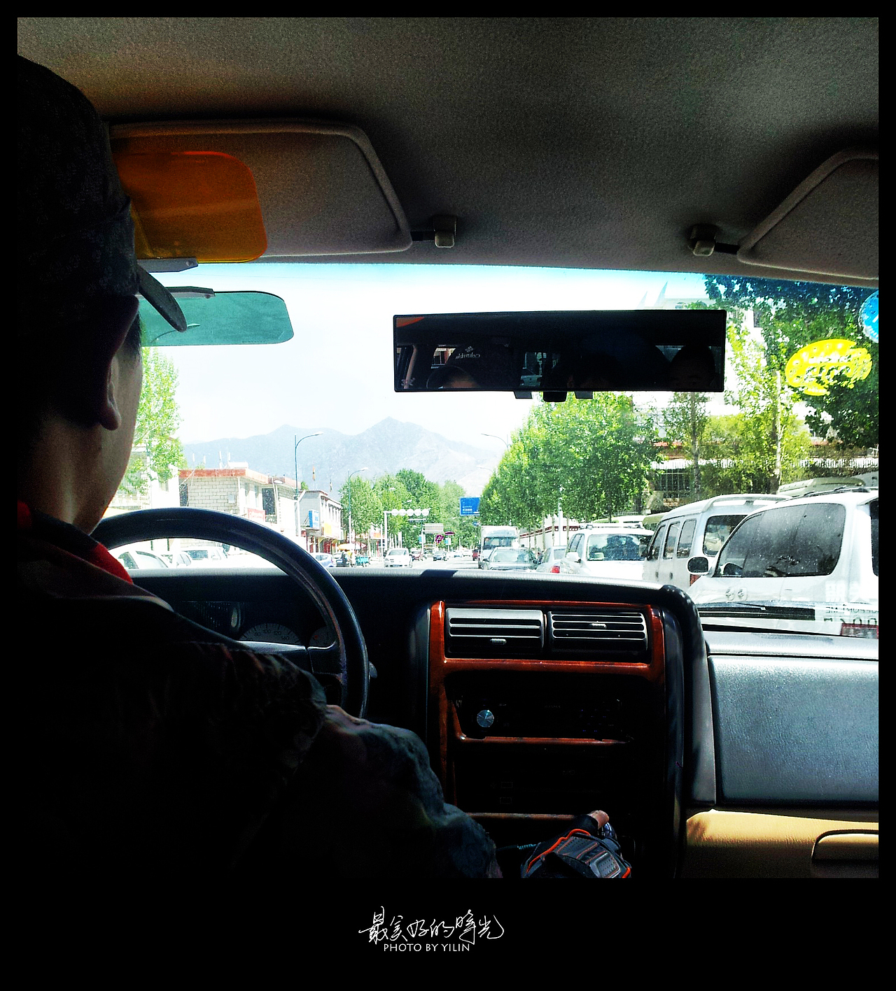 自驾还是不错的，比较自由，哪里风景好都可以停一下。