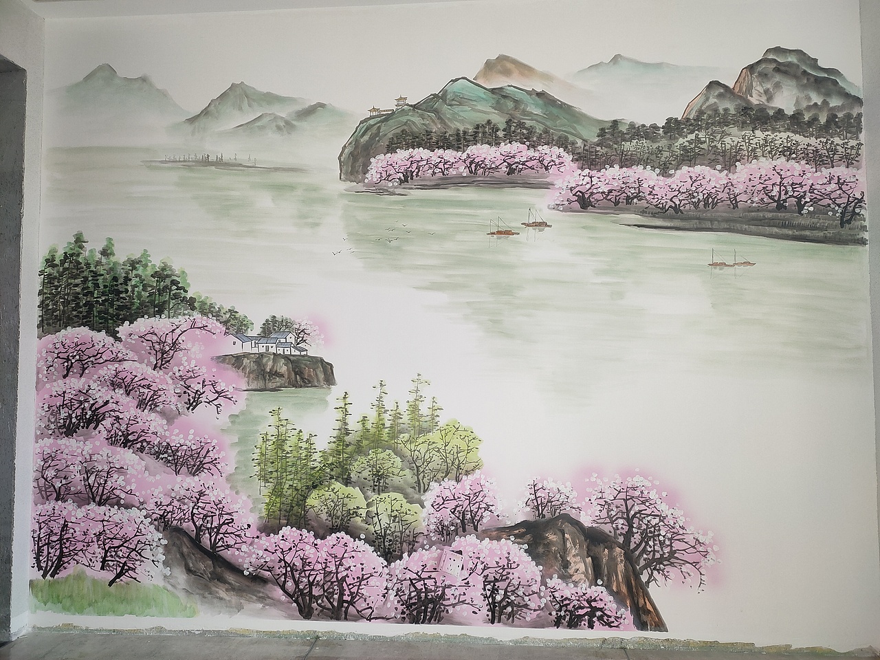 卡通画宫崎骏墙绘国画山水山清水秀圆形山水仕女图荷花