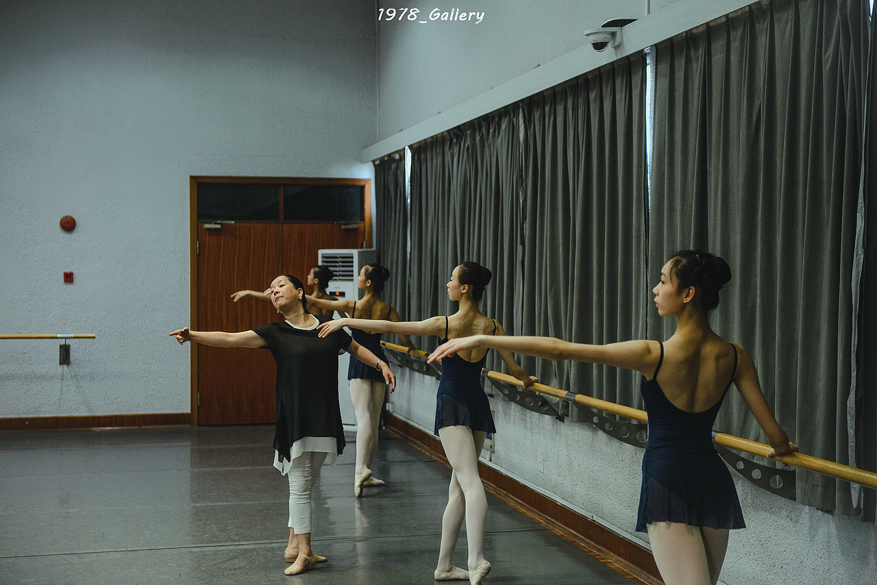 林老师的芭蕾舞蹈课