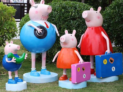 玻璃钢小猪佩奇雕塑