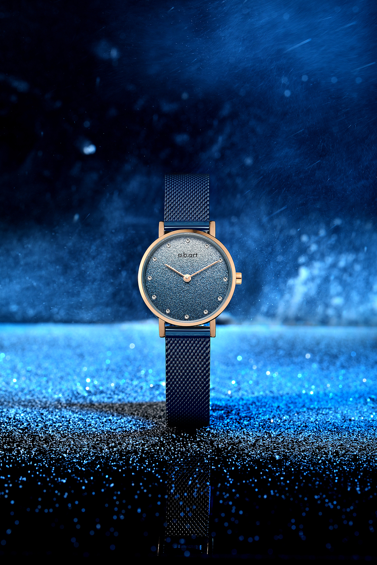 手表8月份手表创意图拍摄场景图创意图