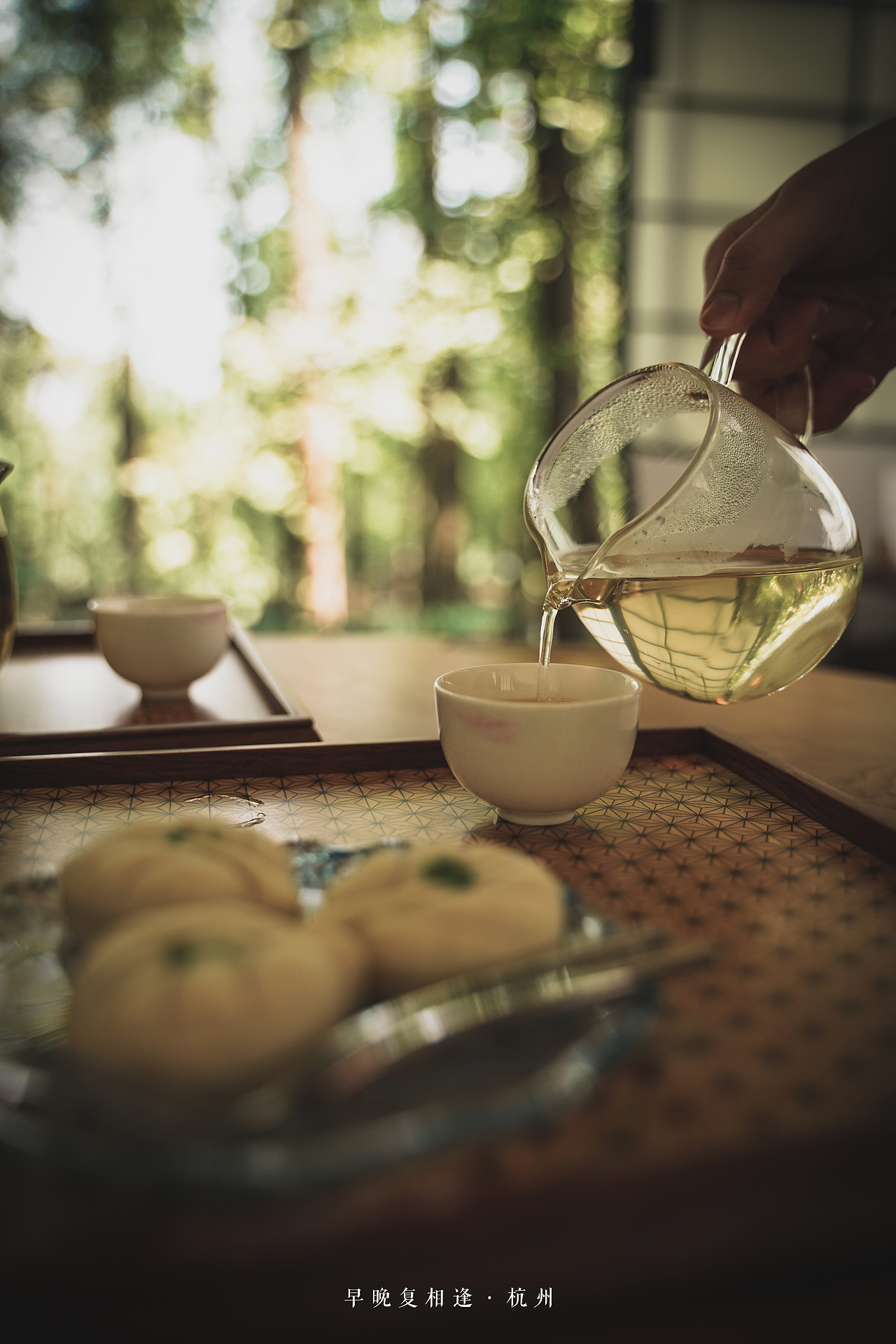 “早晚复相逢”