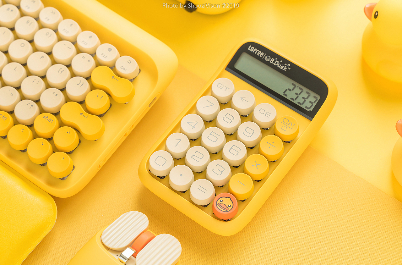 Lofree X B.Duck 小黄鸭糖豆计算器（图ZMTgyOTcyOTQw） - 产品摄影 - 站酷设计师ShouziVision原创素材 - 站酷ZCOOL