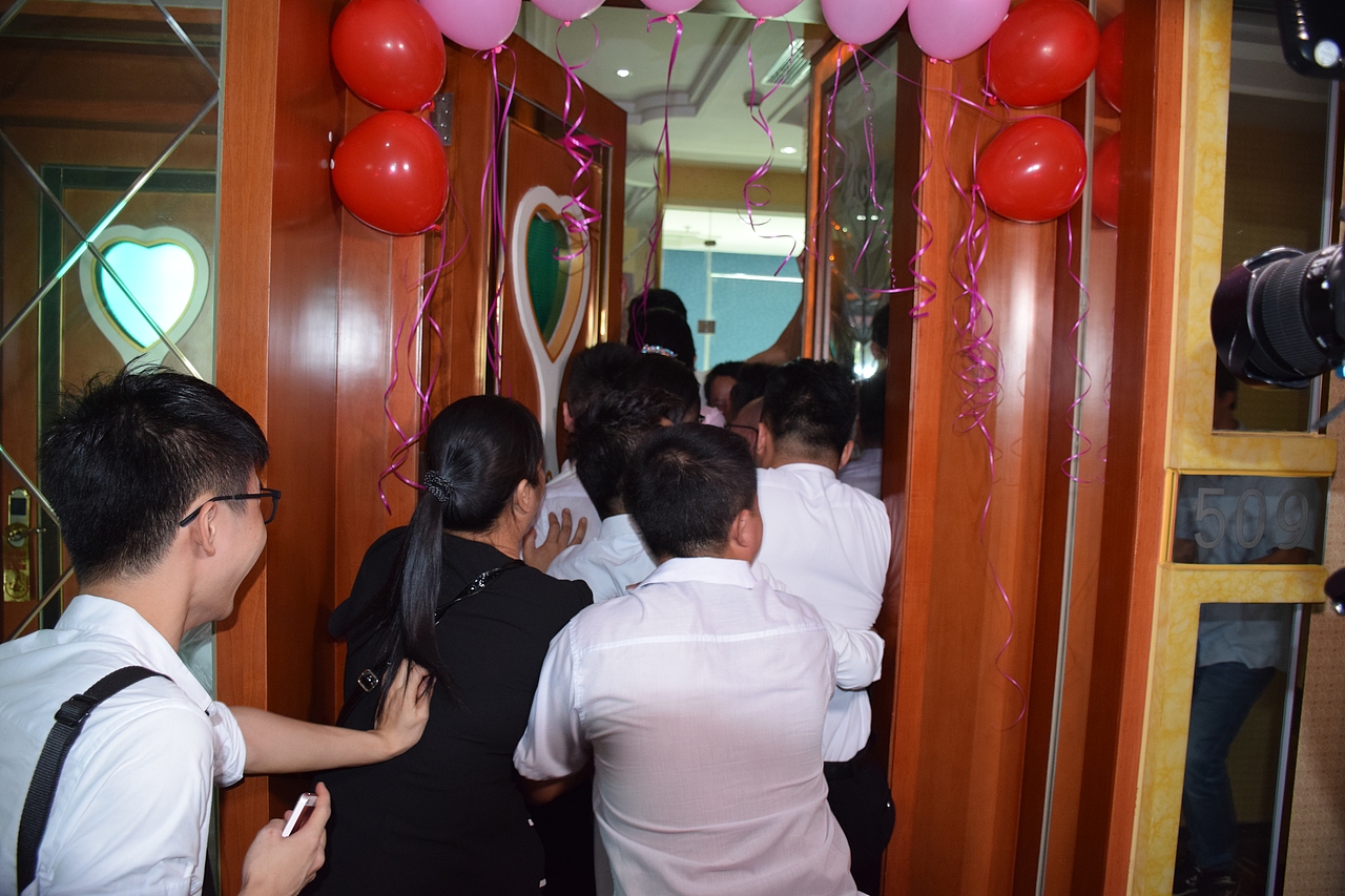 我们的婚礼（图ZOTQwNDEwNjg=） - 人文/纪实摄影 - 站酷设计师摄影爱好者阿郑原创素材 - 站酷ZCOOL