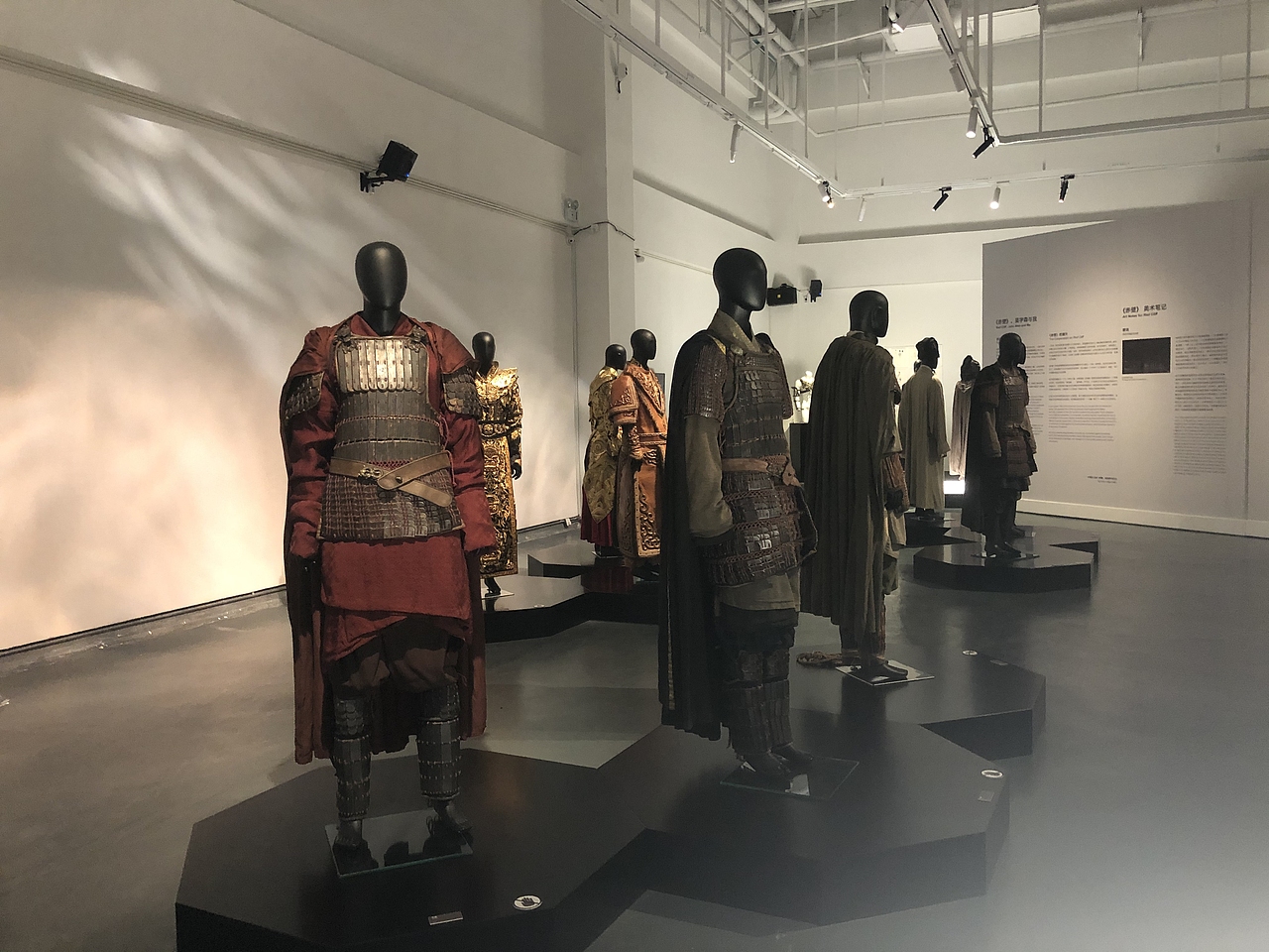 叶锦添电影艺术展视觉呈现及布展执行