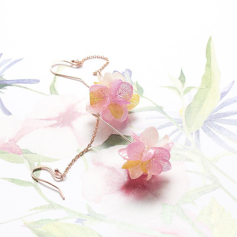 绣球花首饰（图ZOTA4NTIyNzI=） - 首饰设计 - 站酷设计师jakyri原创素材 - 站酷ZCOOL