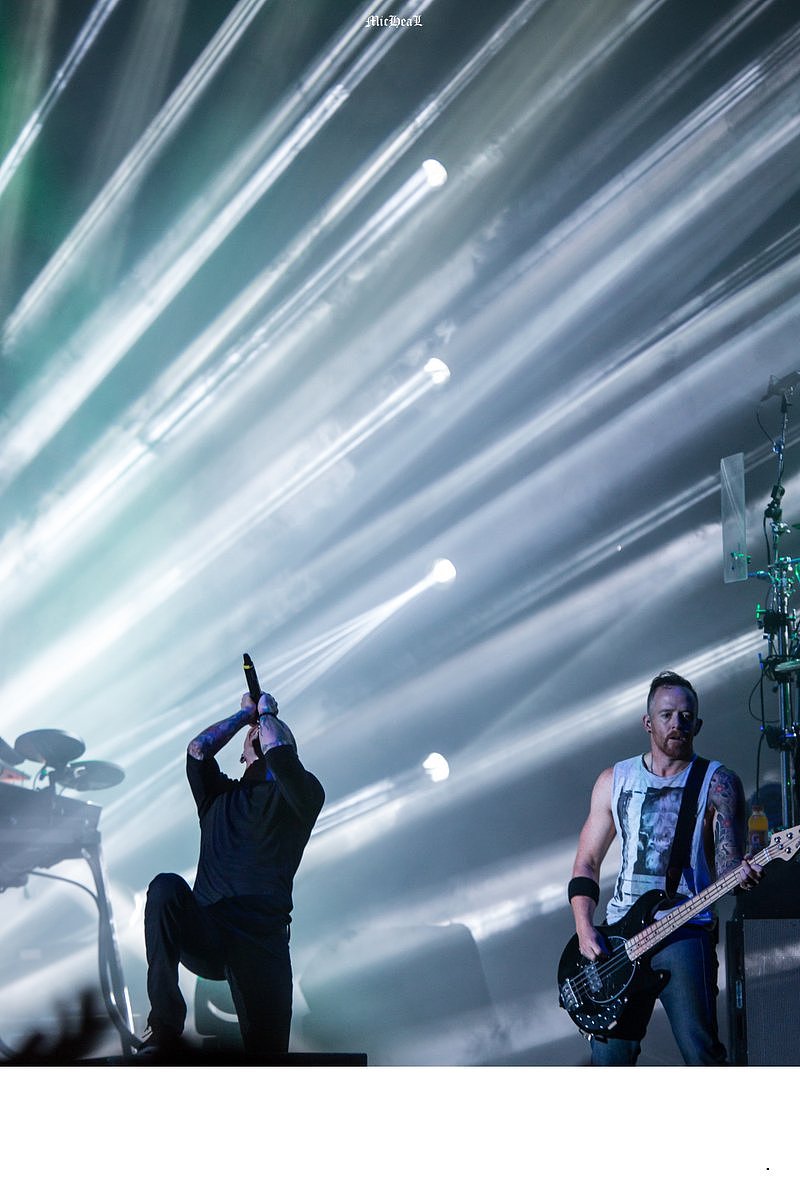 one more light- [to chester]