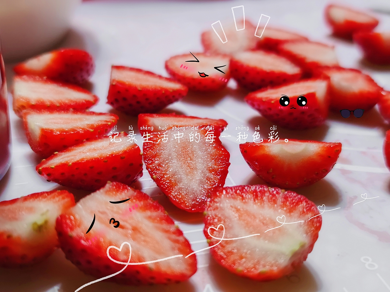 草莓蛋糕（图ZMjU0NTAyNjAw） - 美食摄影 - 站酷设计师BLACKMAGICX原创素材 - 站酷ZCOOL