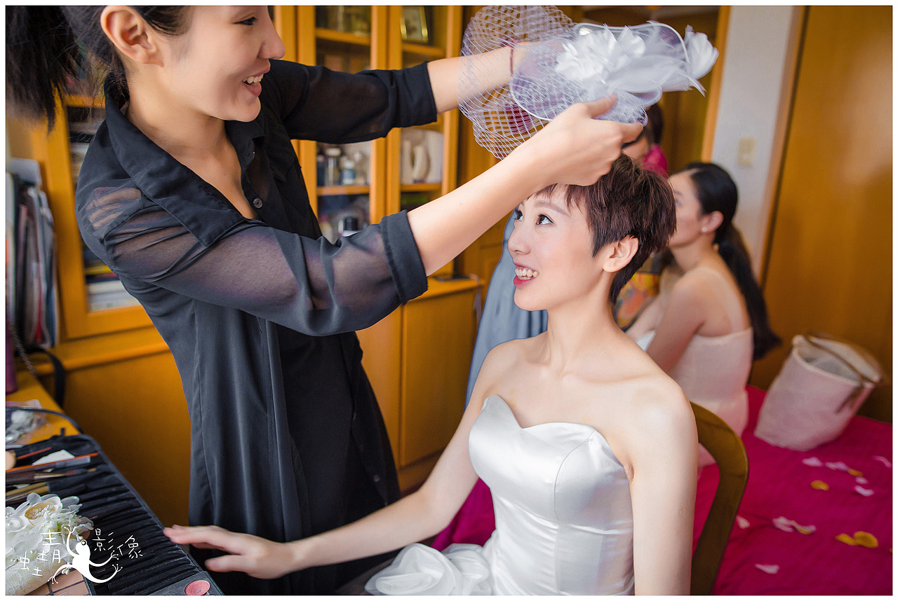 青蛙摄影婚礼拍摄-逗逼是你逗逼!