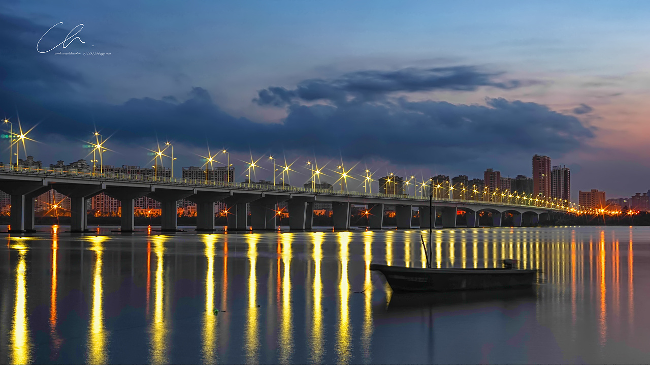 海口海瑞桥夜景