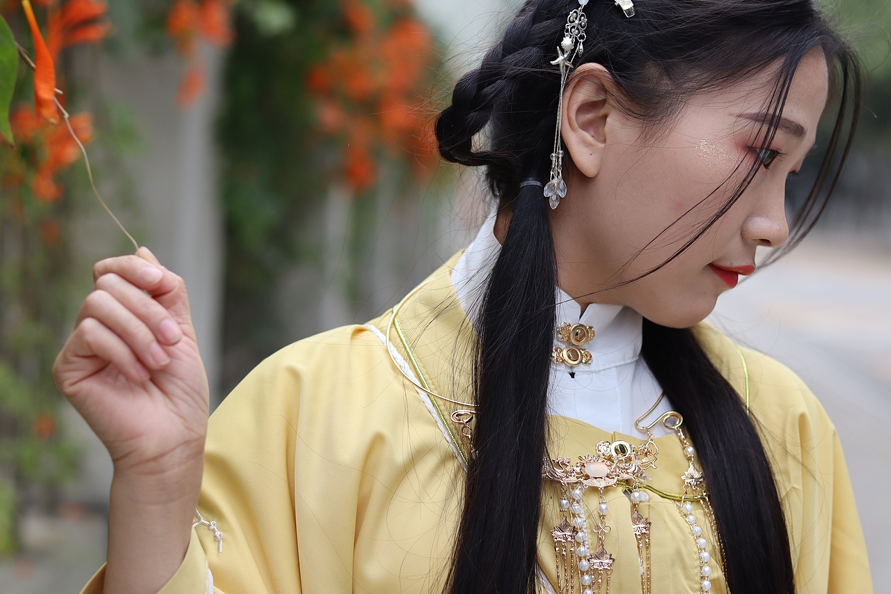 我爱这世间,世间不如你